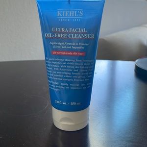 Kiehl’s Ultra Facial Oil-Free Facial Cleanser